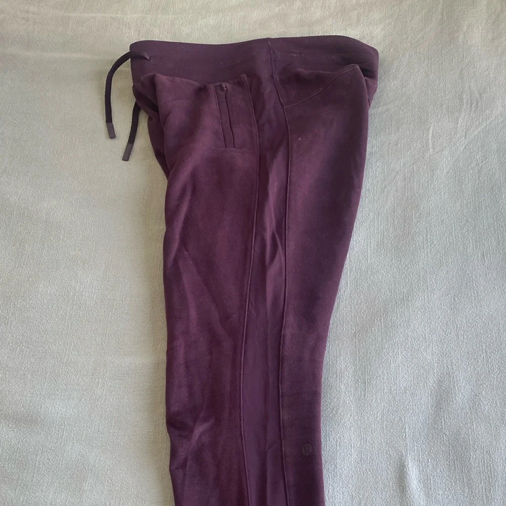 Lululemon scuba jogger pant - Picture 2 of 5